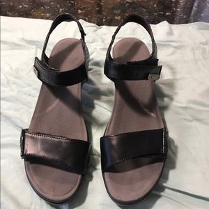 Blk NAOT Sandals size 39 (8) SALE